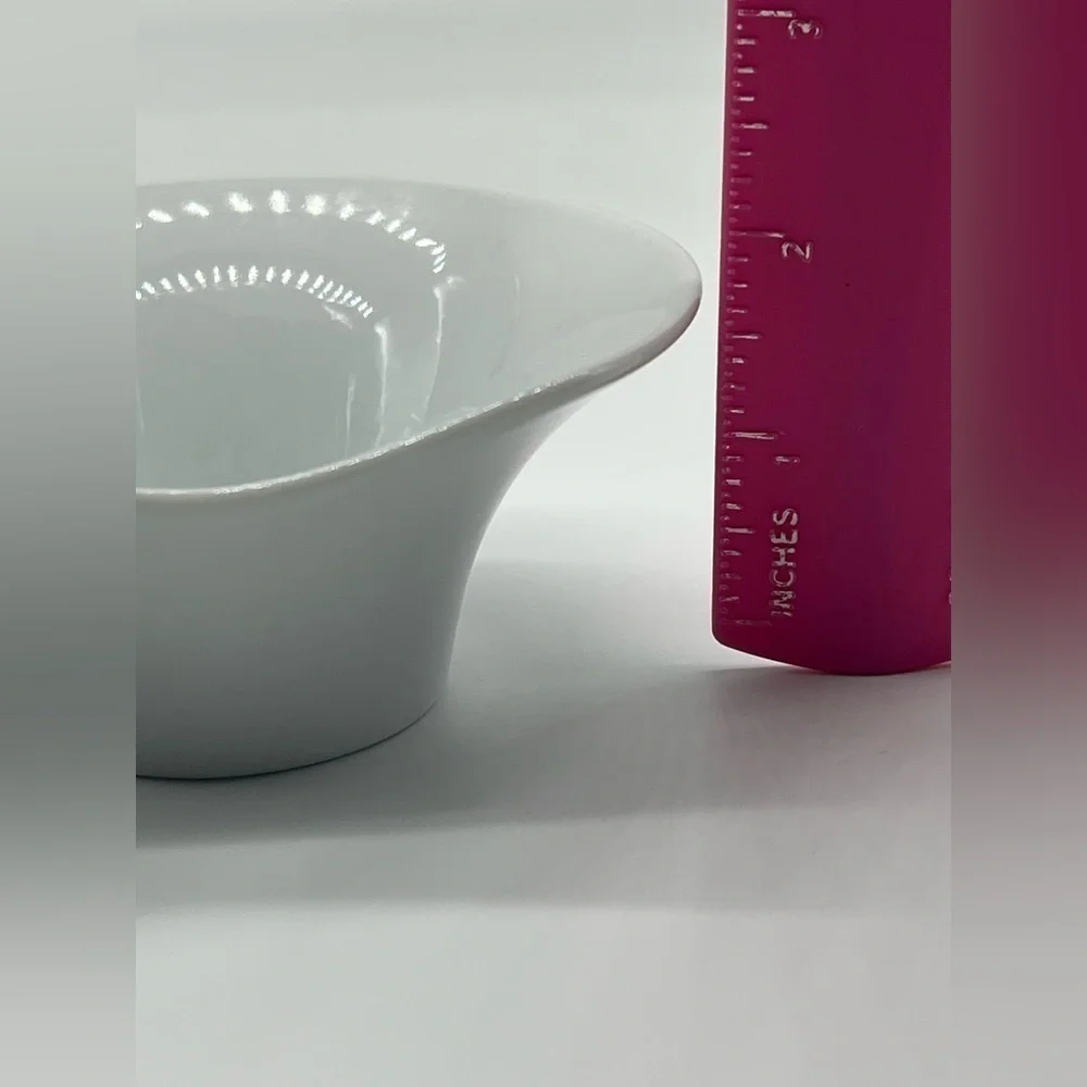 4 porcelain ramekin serving / tasting dishes
